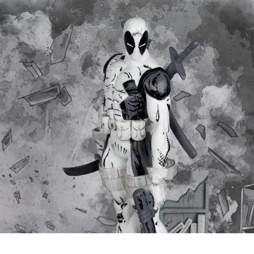 Marvel Deadpool The New Mutants #98 Line Art 1:10 Scale Posed Figure with Scene - Gold Label Exclusive - ToyShnip
