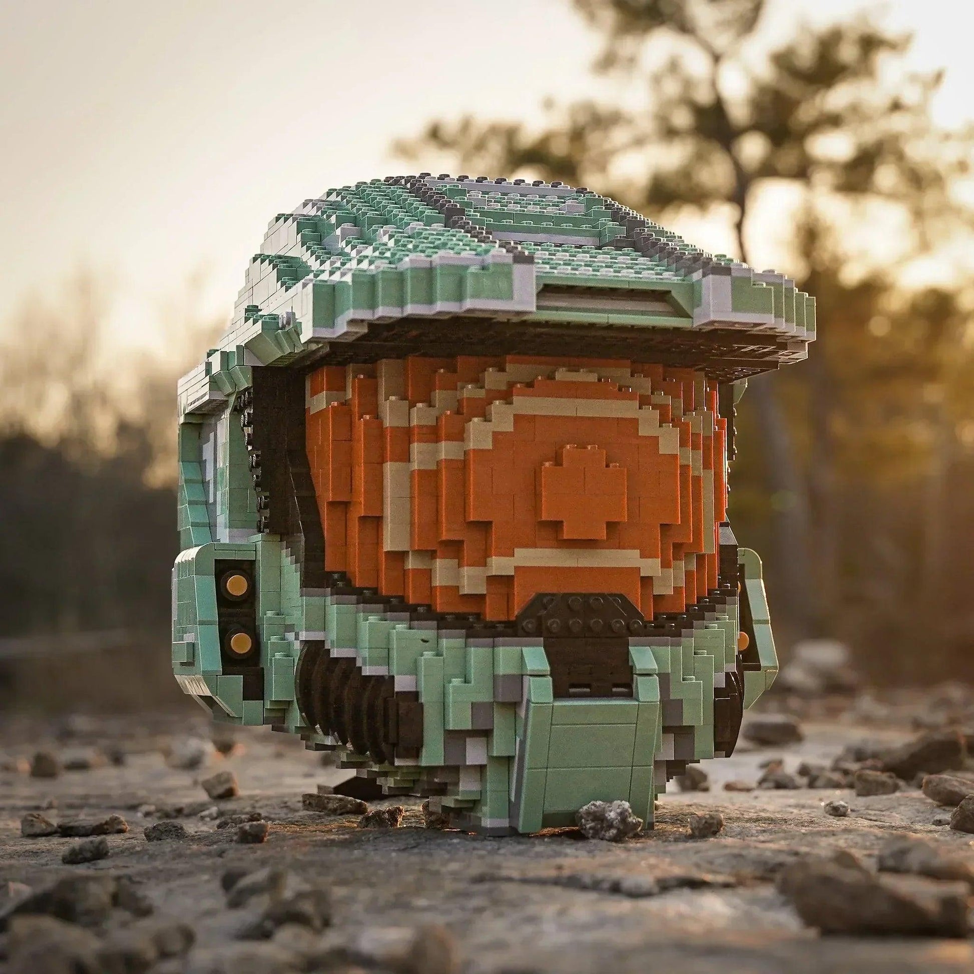  Master Chief Helmet LEGO Replica Life Size 2700 Bricks -  ToylandEU™
