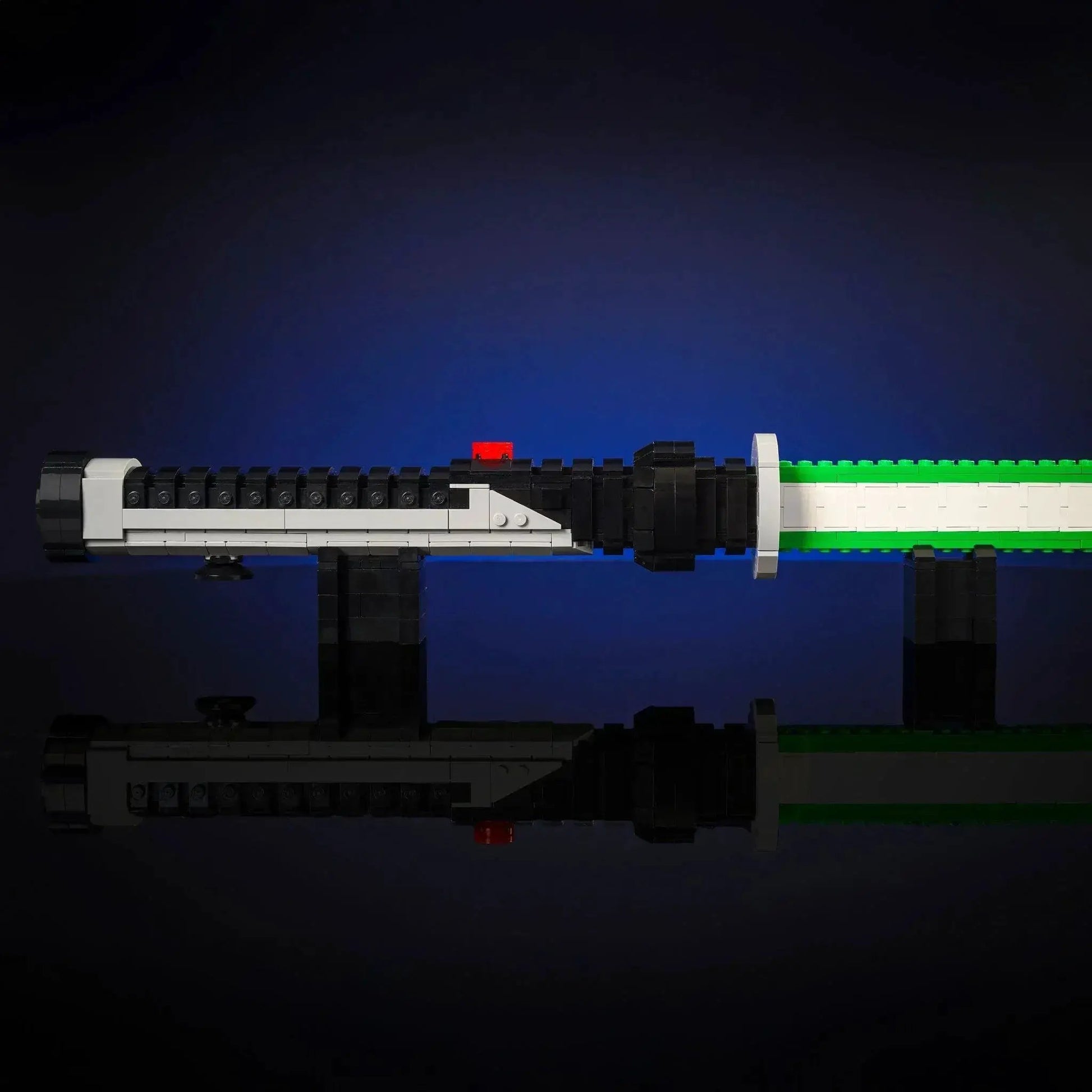 Master Jinn's Life-Sized Saber - ToylandEU