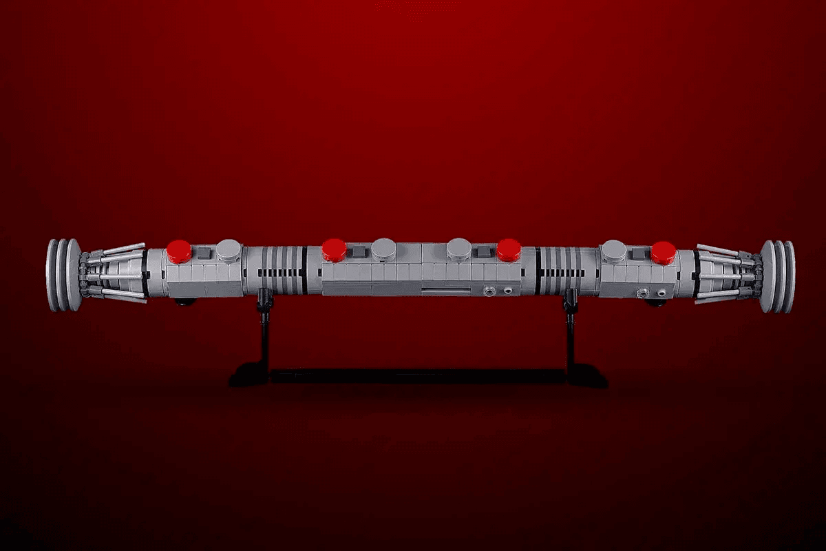 Life Size LEGO Darth Maul Lightsaber With Stand And Bricks - ToylandEU