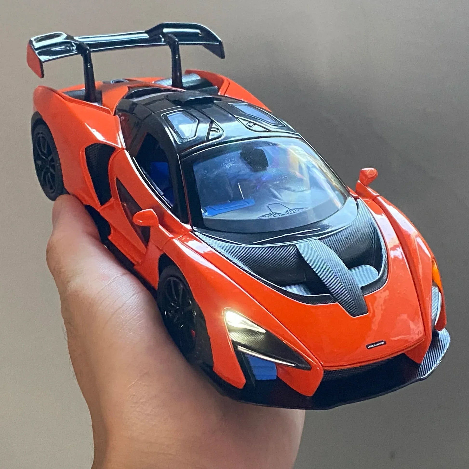 McLaren Senna 1 24 Diecast Alloy Car With Sound And Light - ToylandEU