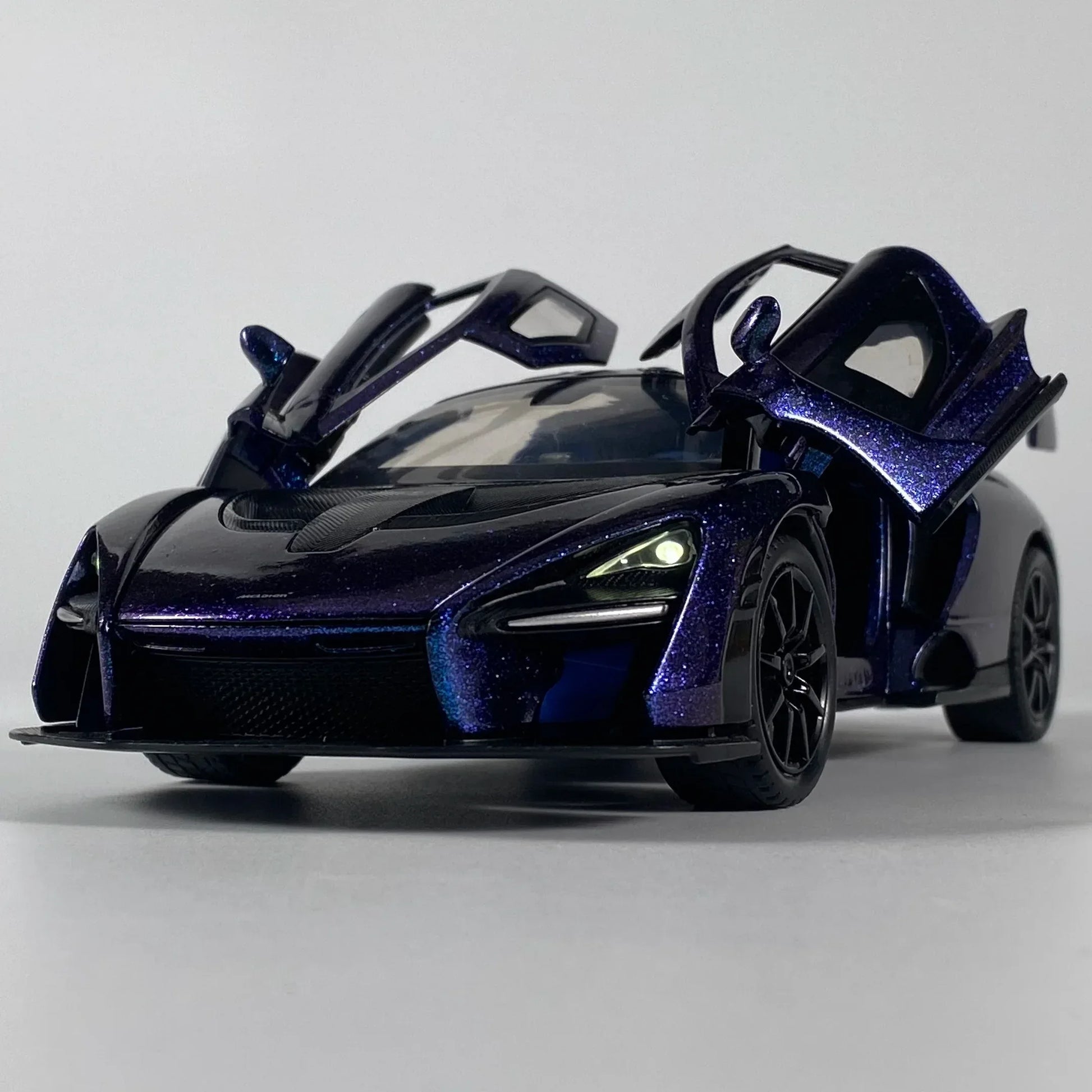 McLaren Senna 1 24 Diecast Alloy Car With Sound And Light - ToylandEU