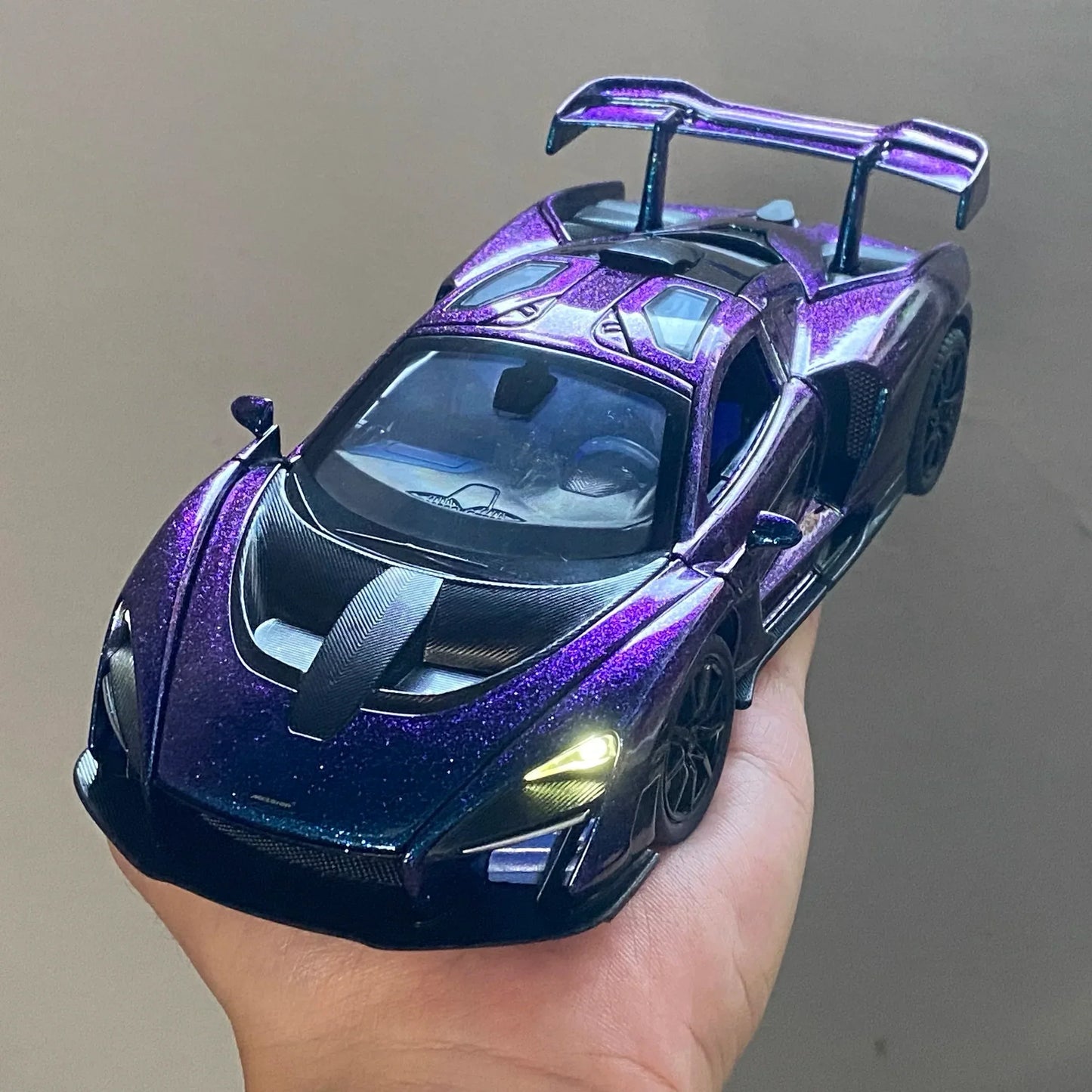 McLaren Senna 1 24 Diecast Alloy Car With Sound And Light - ToylandEU