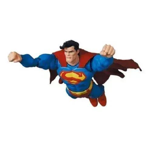  Medicom DC Batman The Dark Knight Returns - Superman MAFEX Action Figure -  ToylandEU™