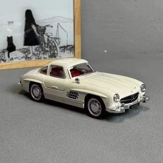  Mercedes Benz 300SL Diecast 132 Collectible -   -  ToylandEU™