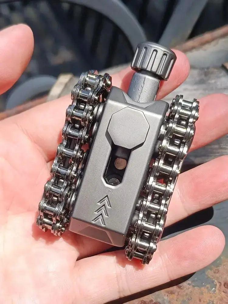  Metal Rotating Tank Fidget Toy CE Certified Smooth Spin -  ToylandEU™
