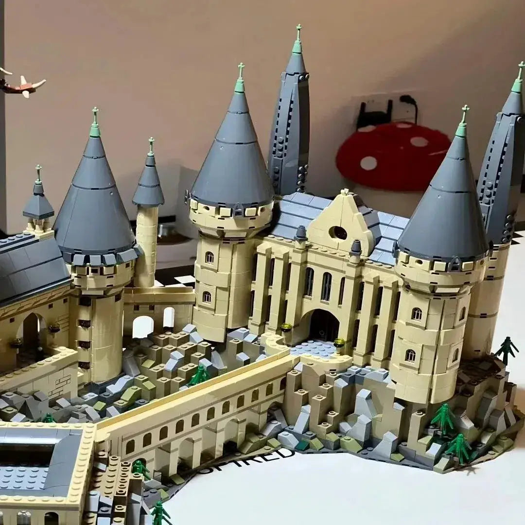 Miniature Magic Castle Building Blocks Set 6020 Pieces Birthday Gift - ToylandEU