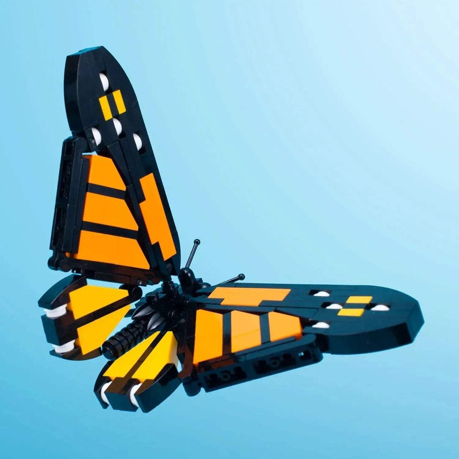 Lego Monarch Butterfly Custom Building Set Includes 124 Pieces - ToylandEU