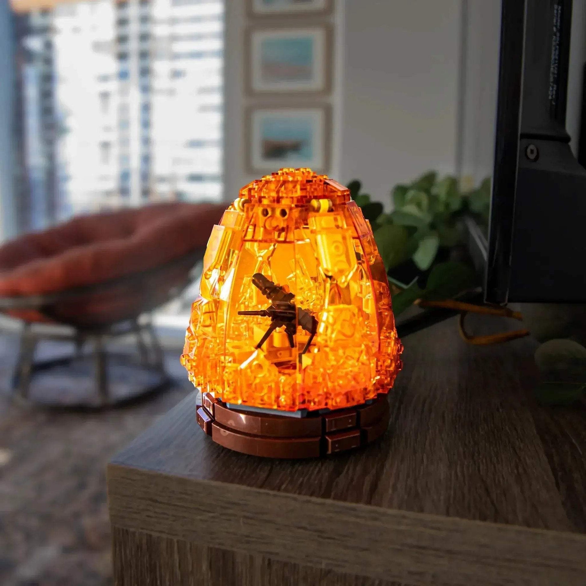 Amber Mosquito Fossil Display For Collectors LEGO Build - ToylandEU