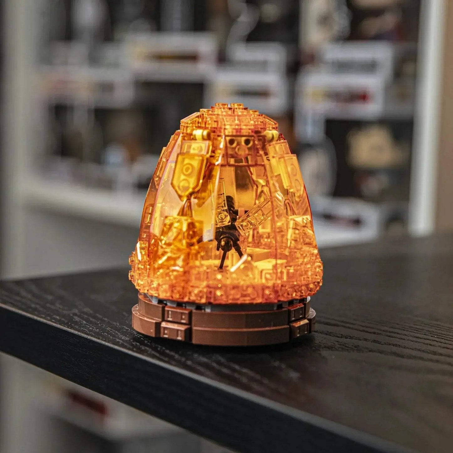 Amber Mosquito Fossil Display For Collectors LEGO Build - ToylandEU