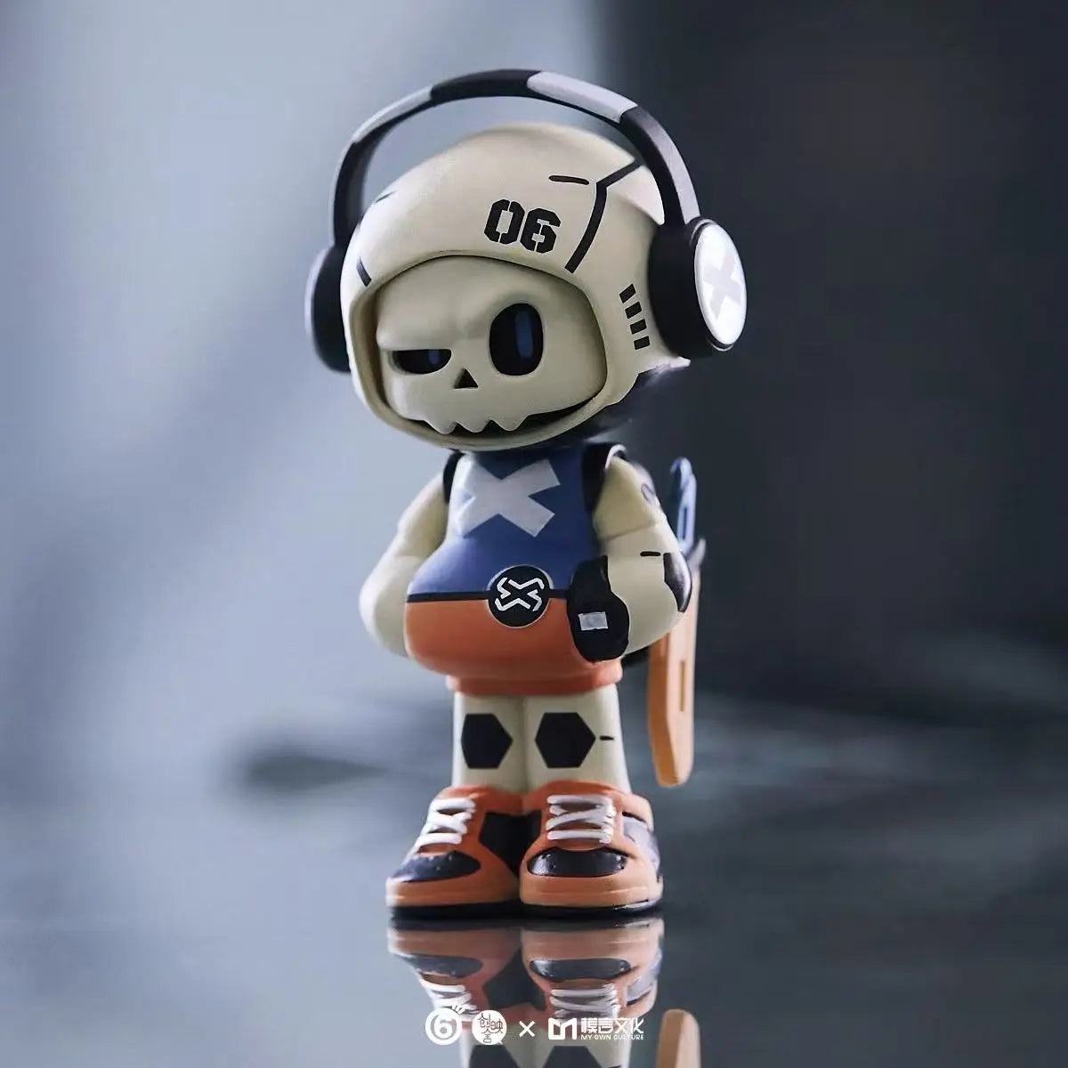 Mr Bone Mini Figure | 80mm Color-Changing PVC | Toylandeu™
