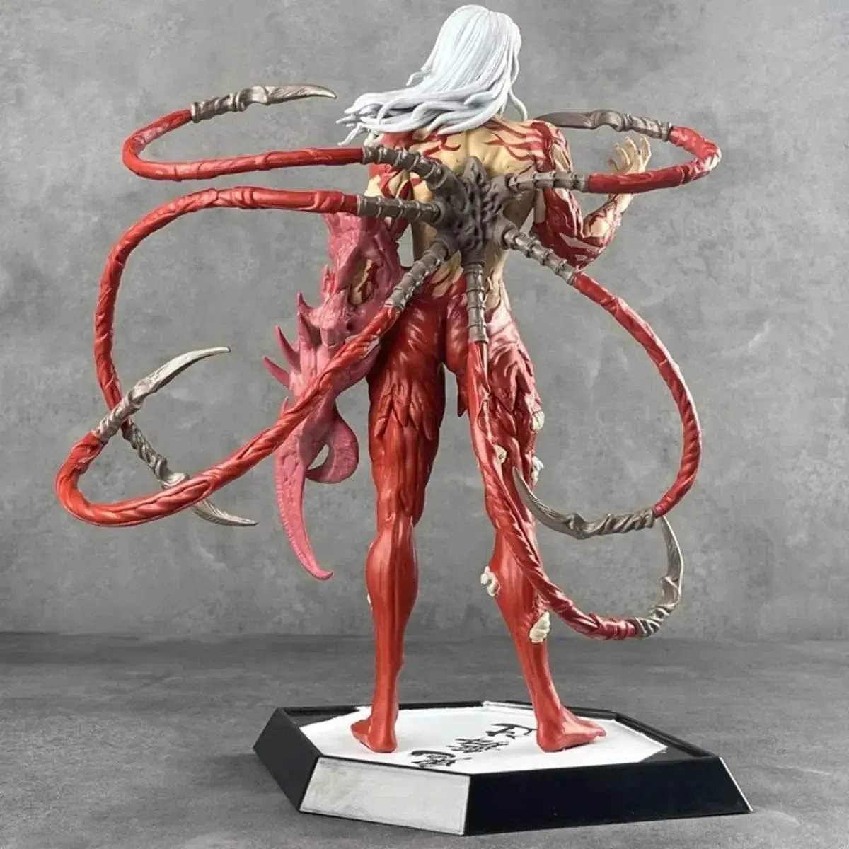 Muzan Kibutsuji Demon Slayer Figure 12 Kizuki Collectible - ToylandEU