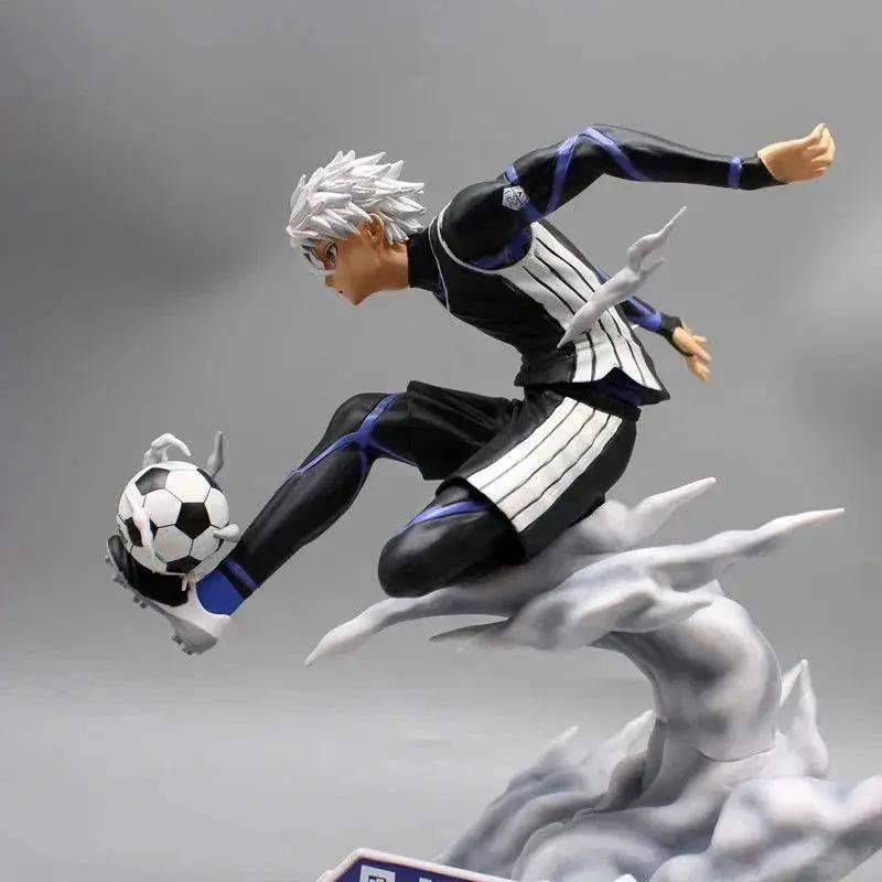 Nagi Seishiro Blue Lock Figure Dynamic Soccer Pose - ToylandEU