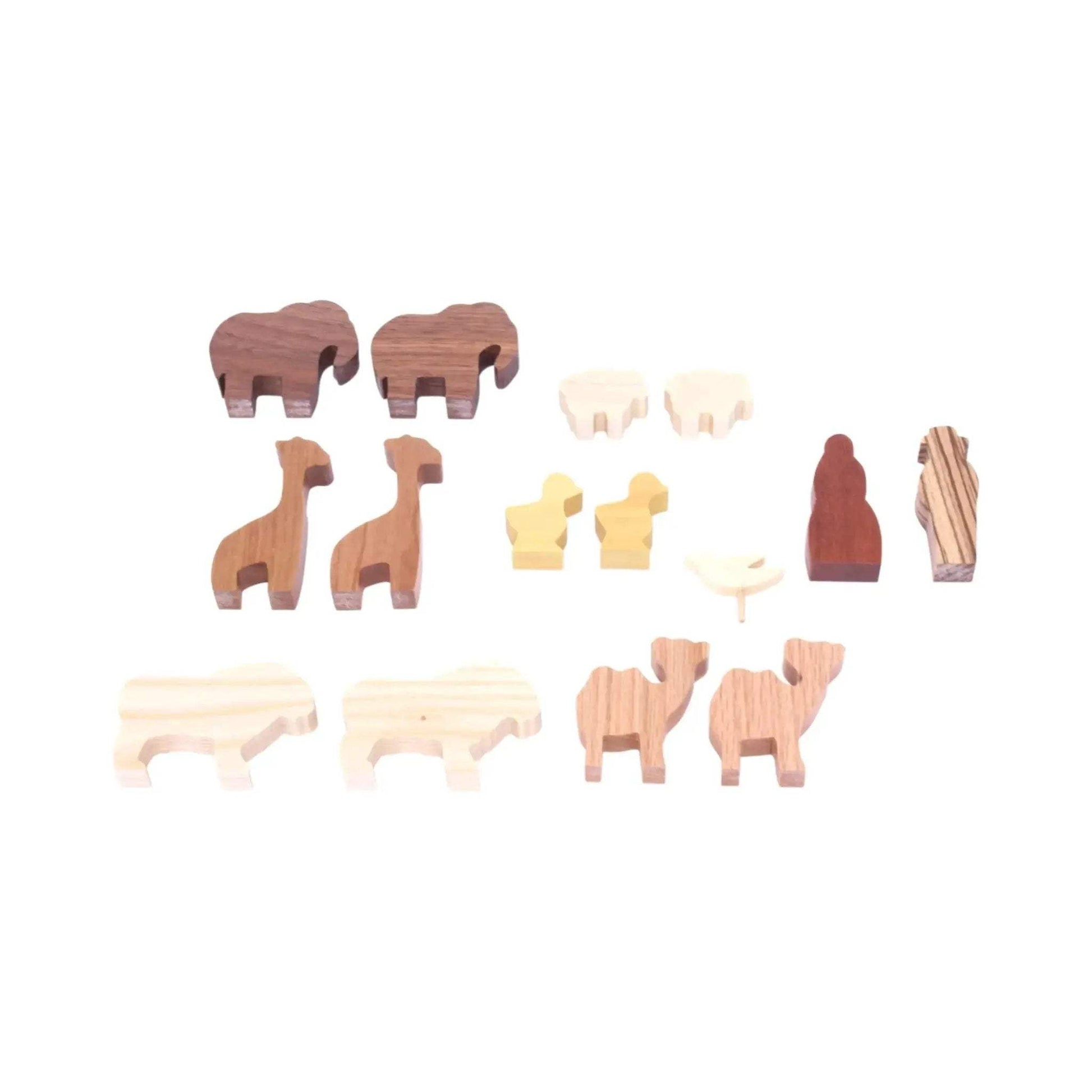Noah's Ark Wooden Playset with 13 Animals, Removable Roof and Ramp - ToylandEU