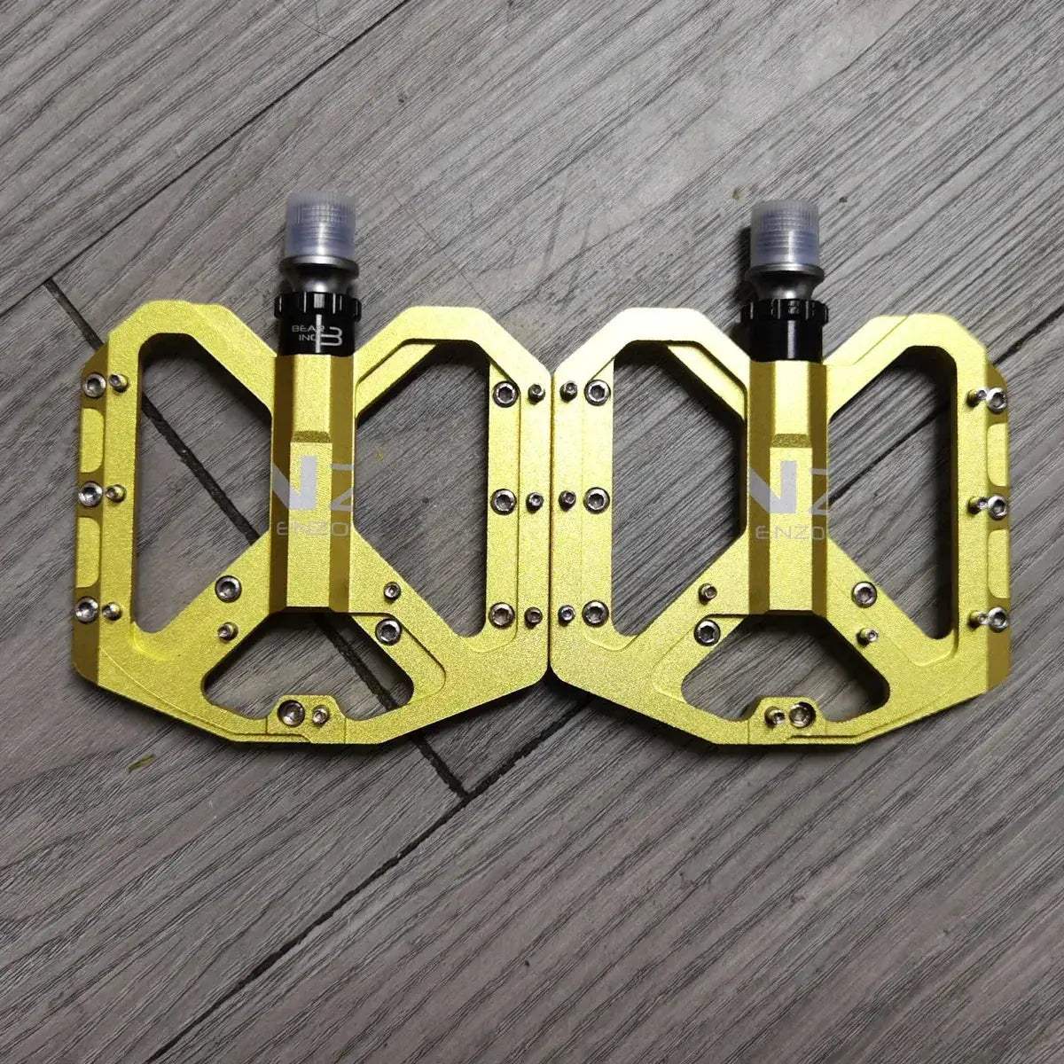 Non Slip Mountain Bike Pedals Aluminum Flat Platform - ToylandEU