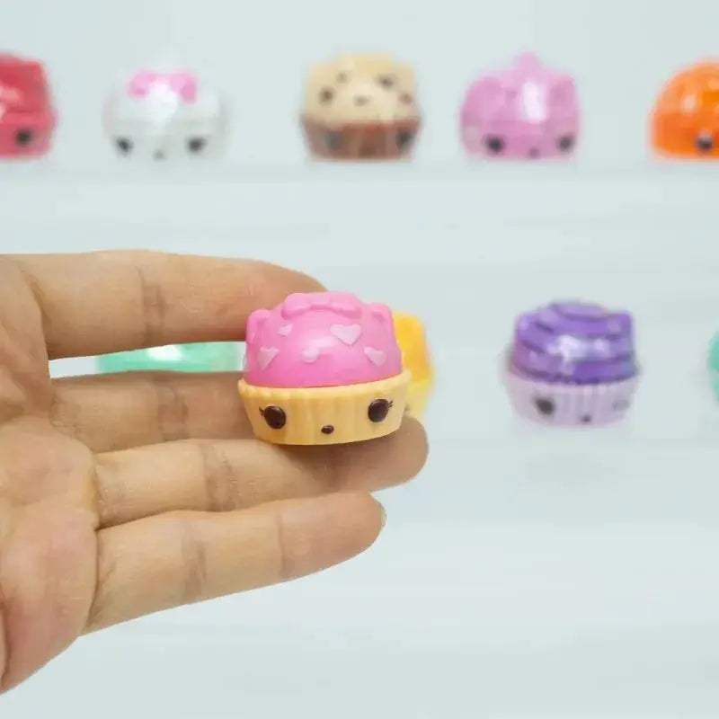 Num Noms Bunny Figures Makeup Lipgloss Stamp Kit Collectible - ToylandEU