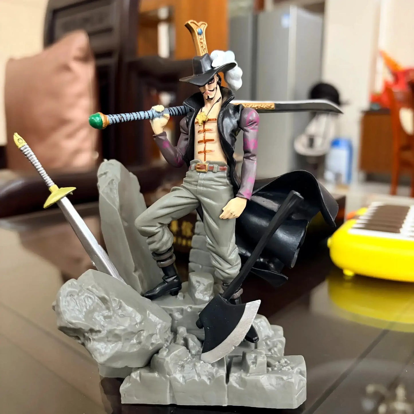 One Piece Dracule Mihawk 15cm Pvc Action Figure Collectible Toy - ToylandEU