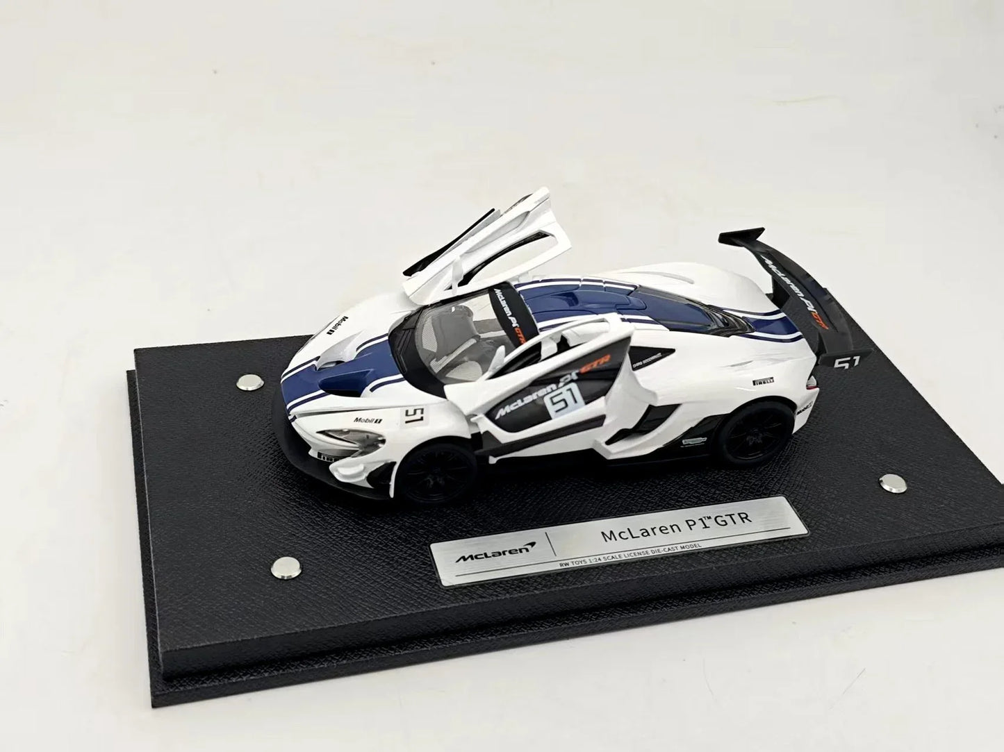 One Thirty Two Scale Formula E Alloy Diecast Car Collectible - ToylandEU