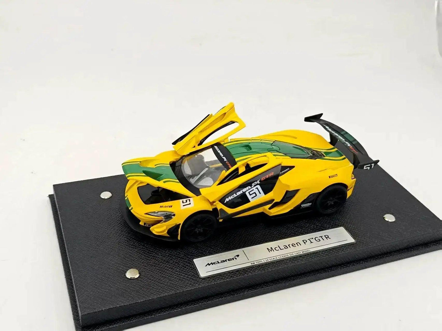  One Thirty Two Scale Formula E Diecast Car Collectible -  ToylandEU™
