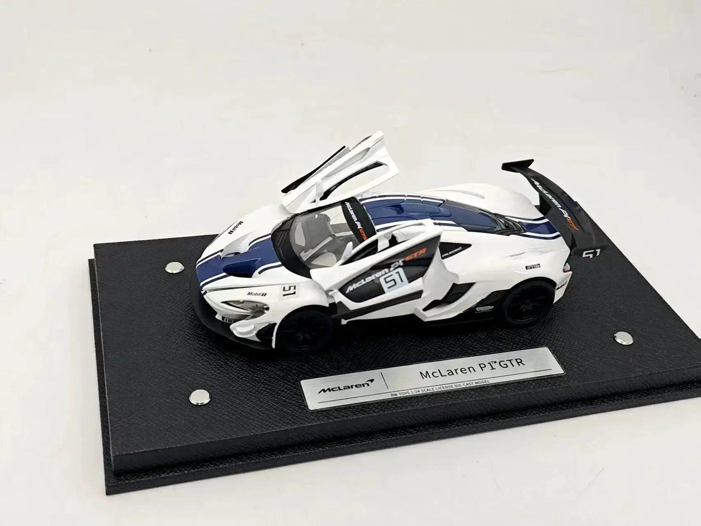  One Thirty Two Scale Formula E Diecast Car Collectible -  ToylandEU™