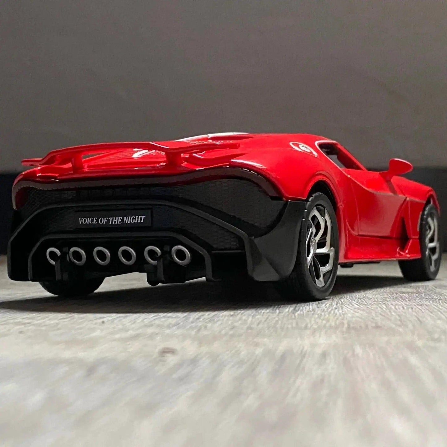  One Twenty Four Scale Diecast Metal Model Car   -  ToylandEU™