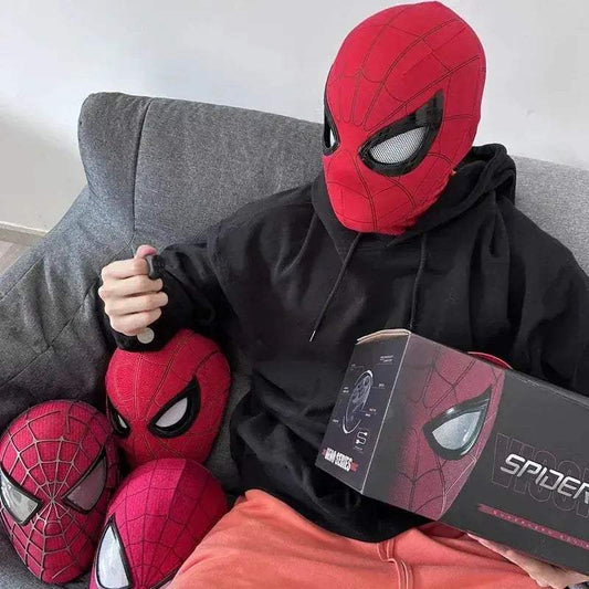 OneToOne Scale Spider Man Electronic Mask With Moving Glowing Eyes - ToylandEU