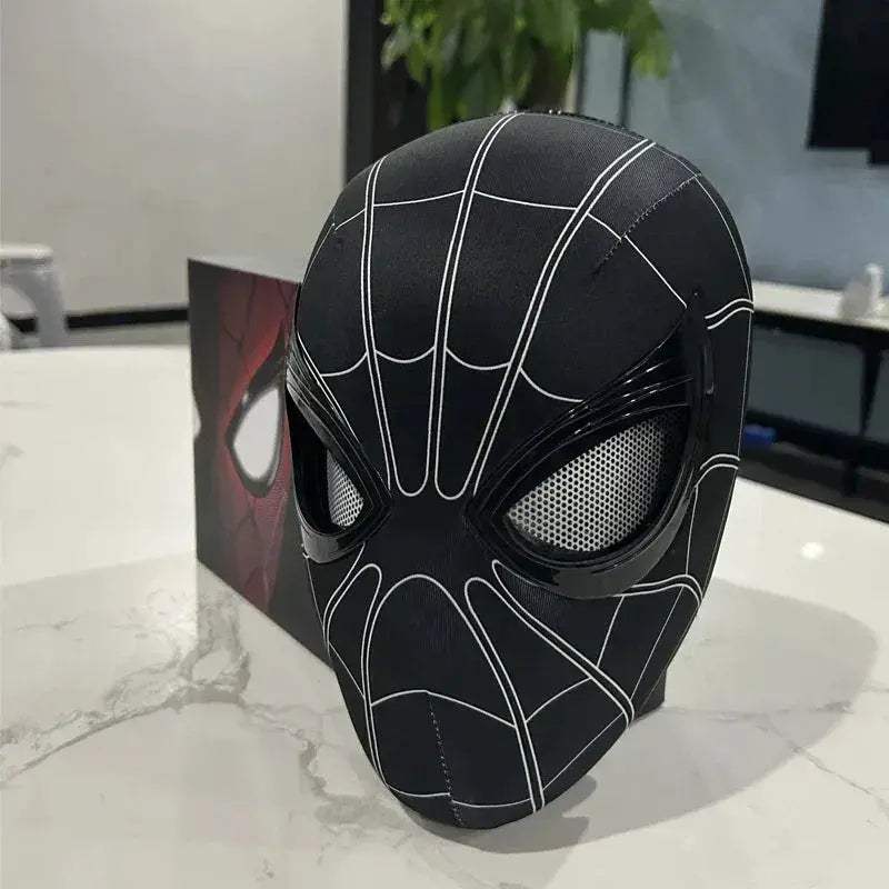 OneToOne Scale Spider Man Electronic Mask With Moving Glowing Eyes - ToylandEU
