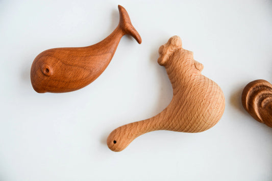 Organic Wooden Rattle Rooster Toy With Buckwheat Fill - ToylandEU