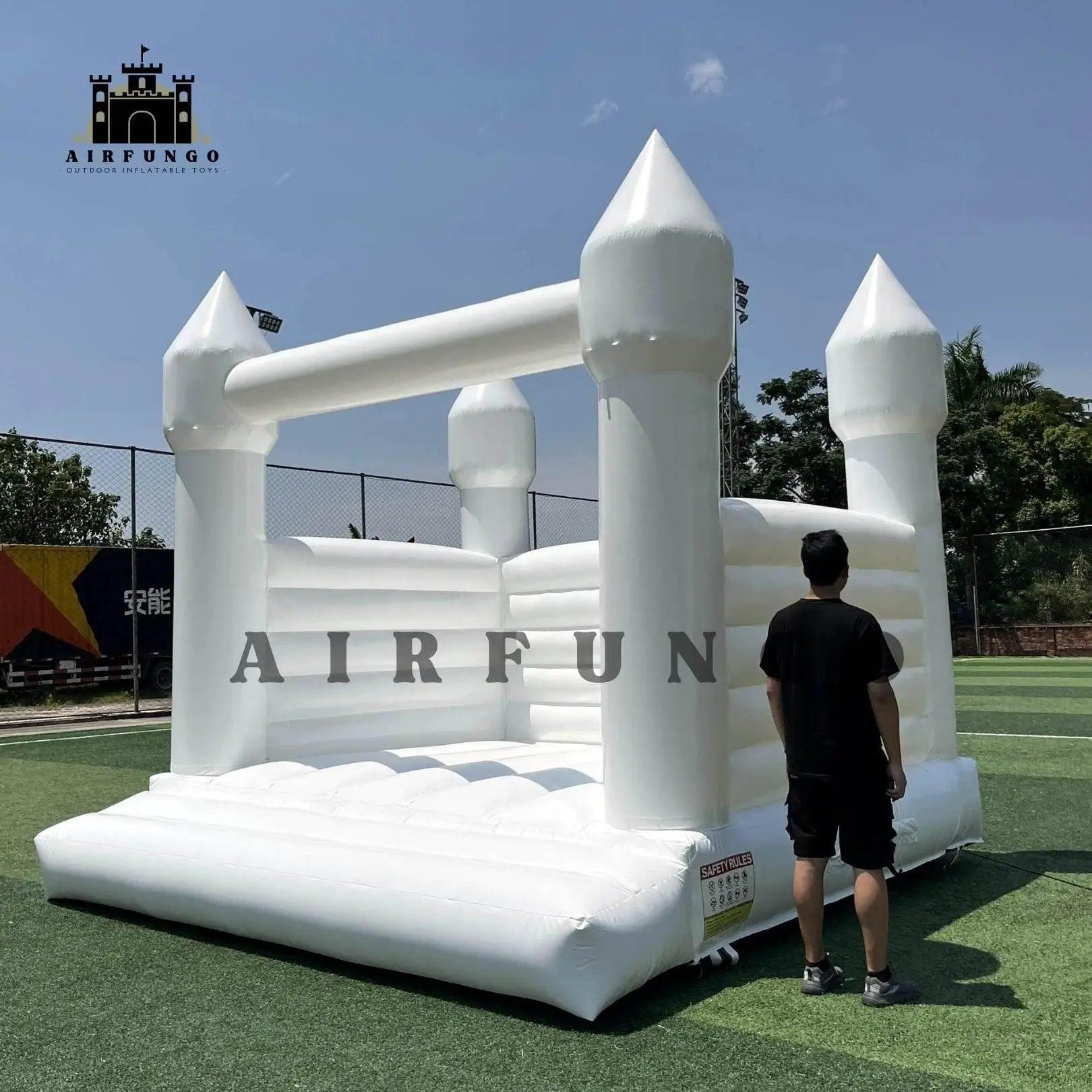  Outdoor Inflatable White Bounce House PVC Inflatable Castle -  ToylandEU™