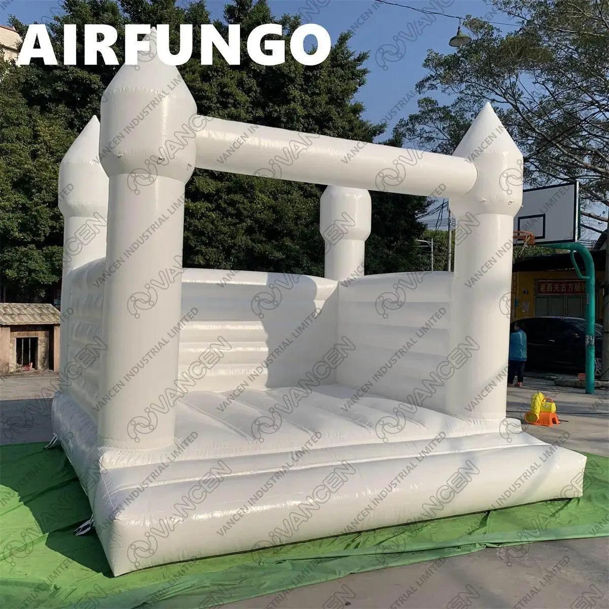  Outdoor Inflatable White Bounce House PVC Inflatable Castle -  ToylandEU™