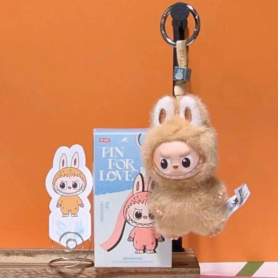 [CHOOSE YOUR LETTERS OPTION!] [IN STOCK] POPMART Labubu Pin for Love - ToylandEU
