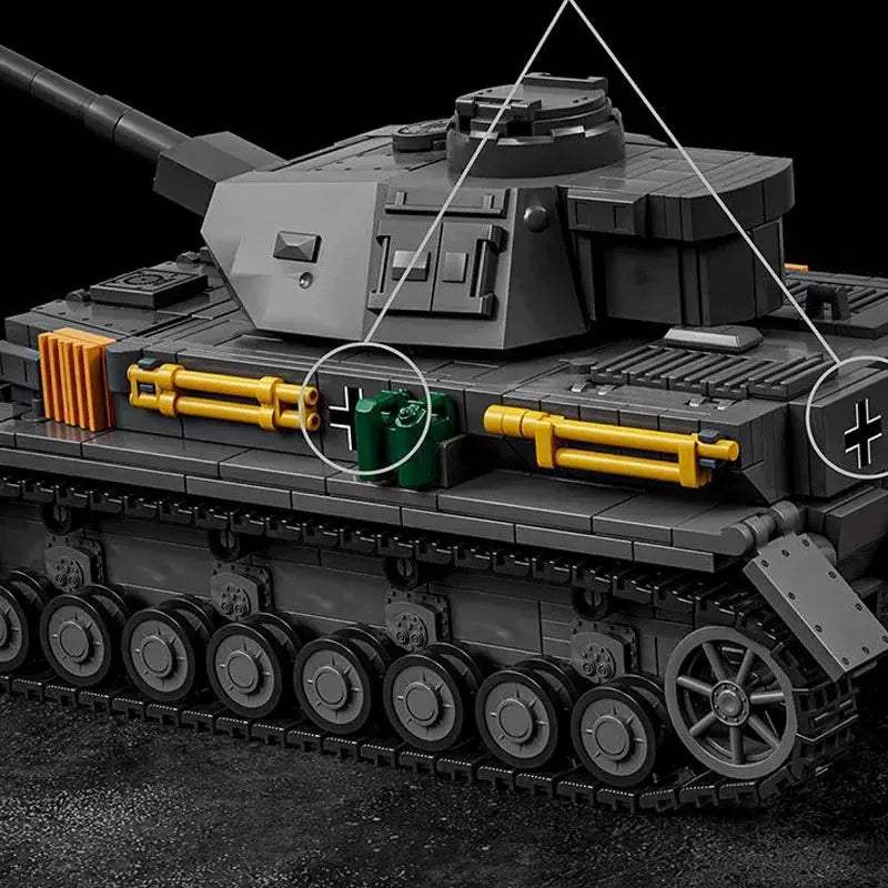 Panzer Tank Building Blocks Kit With Figures WW2 Military - ToylandEU