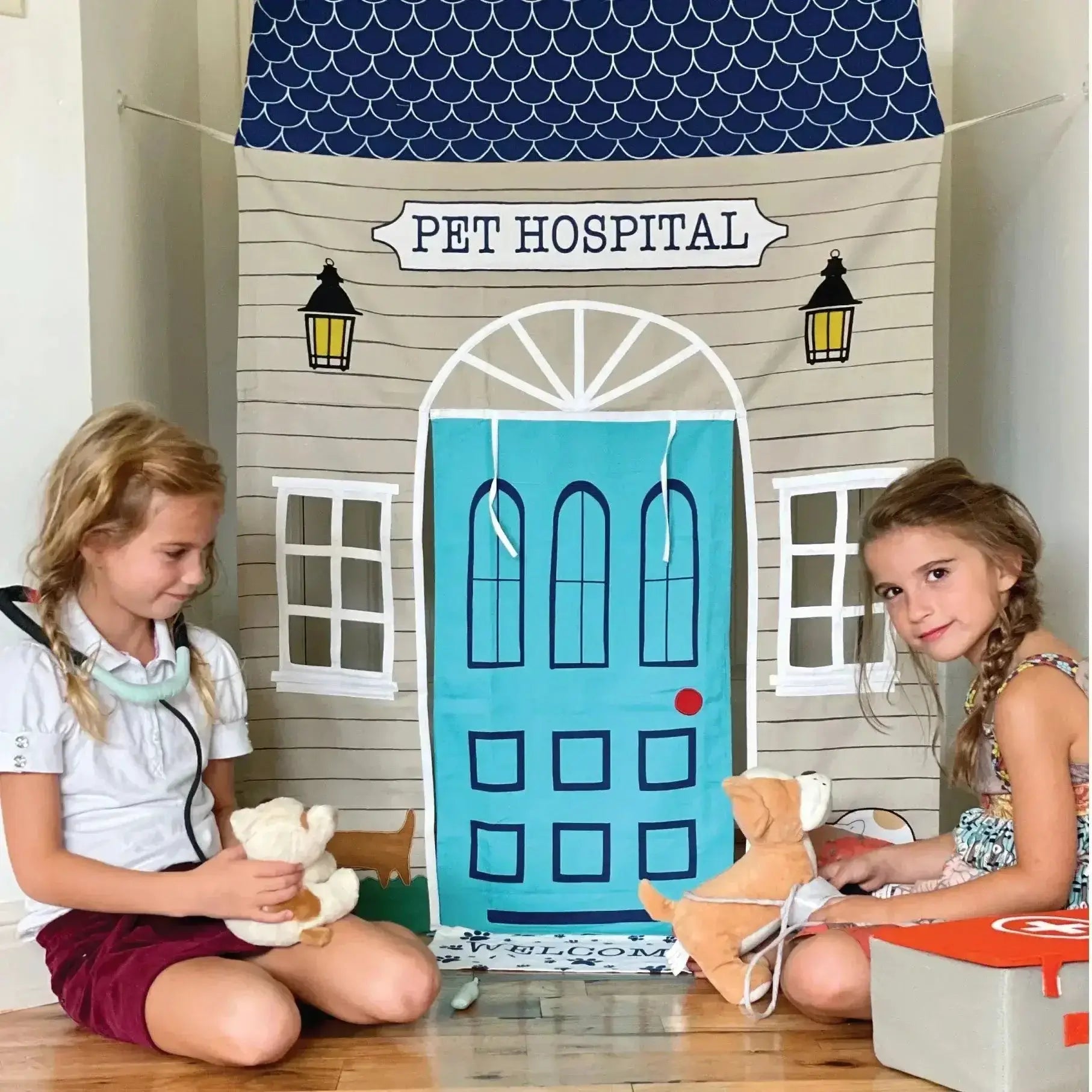 Pet Hospital Doorway Play Tent With Vet Kit For Imagination - ToylandEU
