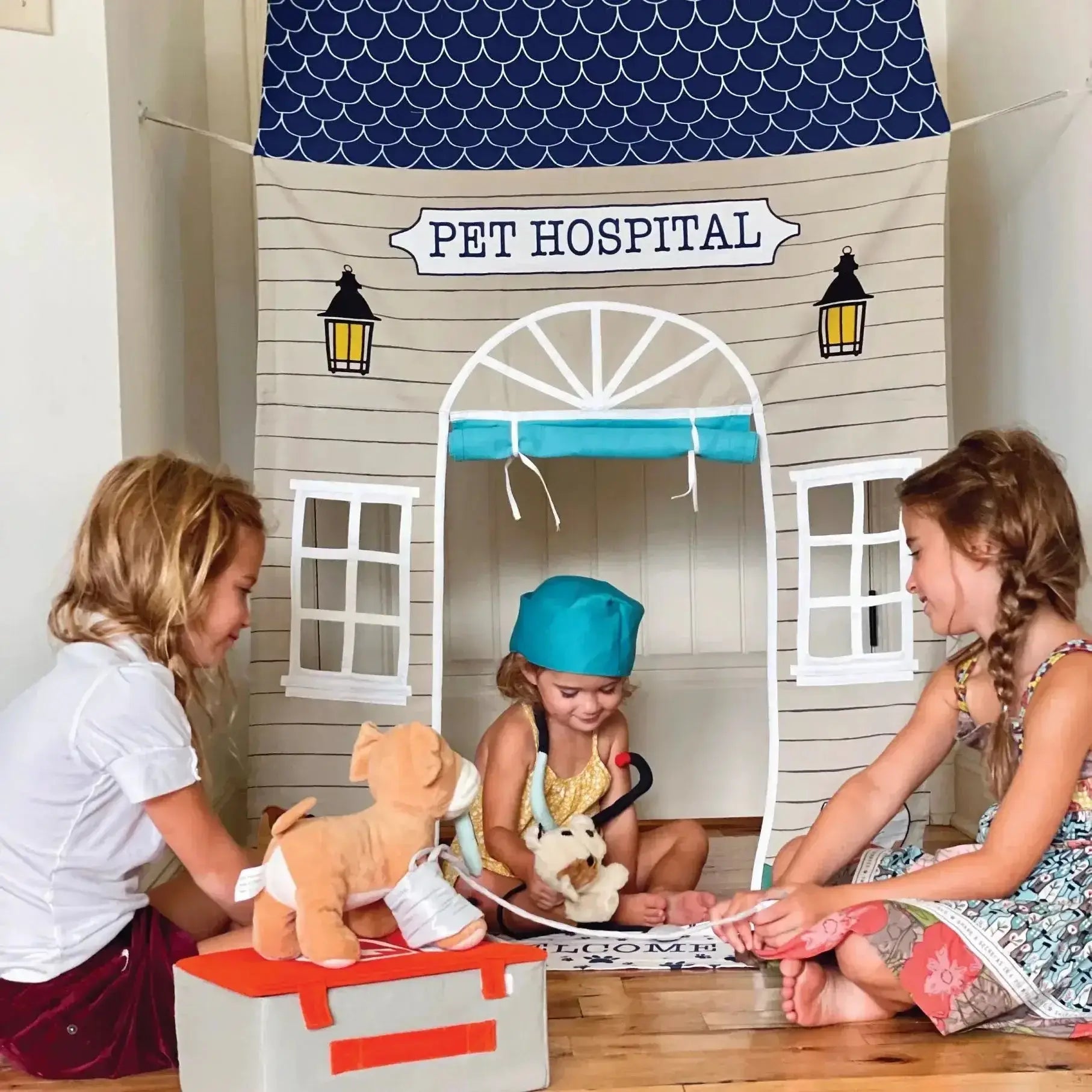 Pet Hospital Doorway Play Tent With Vet Kit For Imagination - ToylandEU