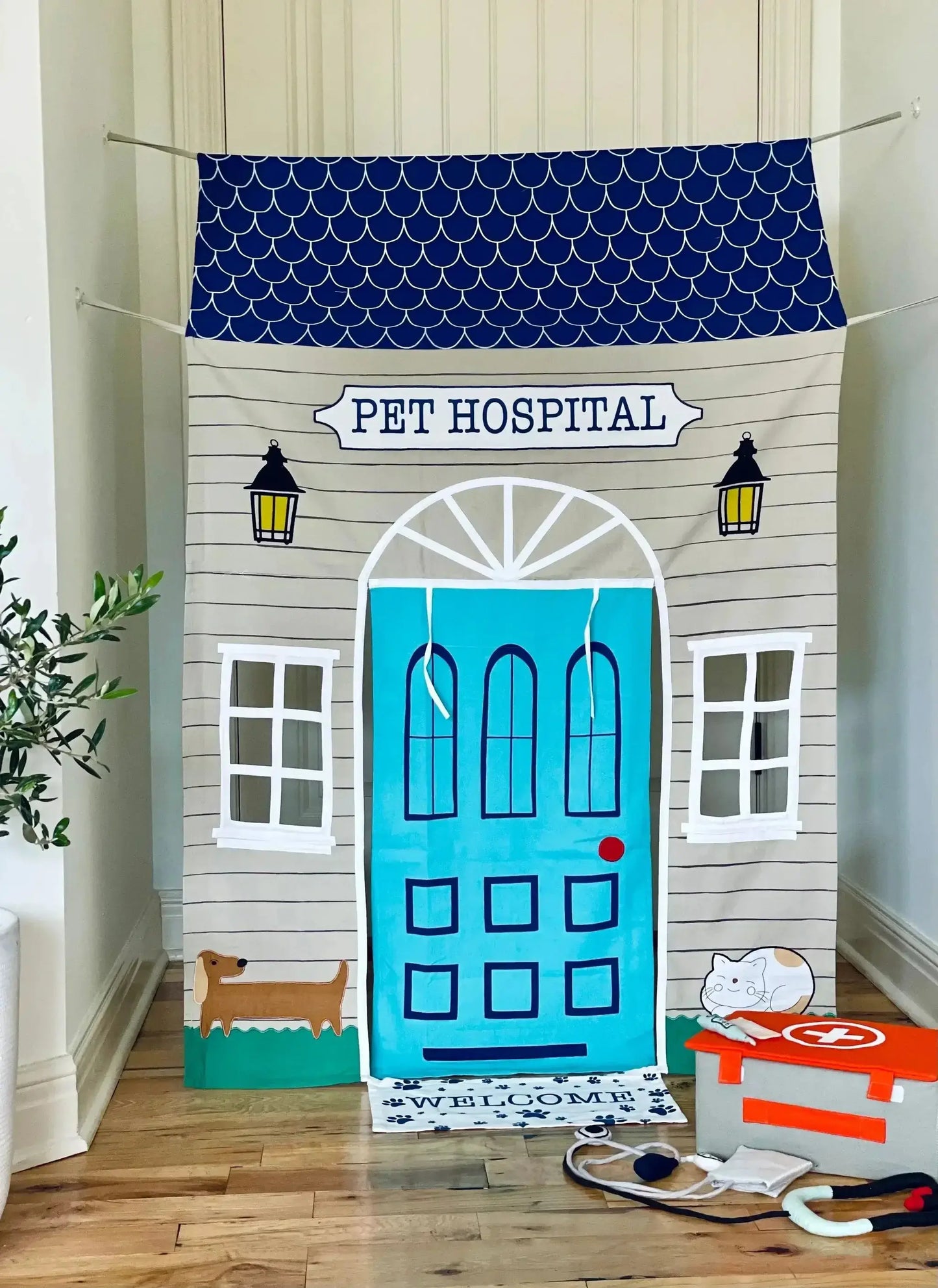 Pet Hospital Doorway Play Tent With Vet Kit For Imagination - ToylandEU