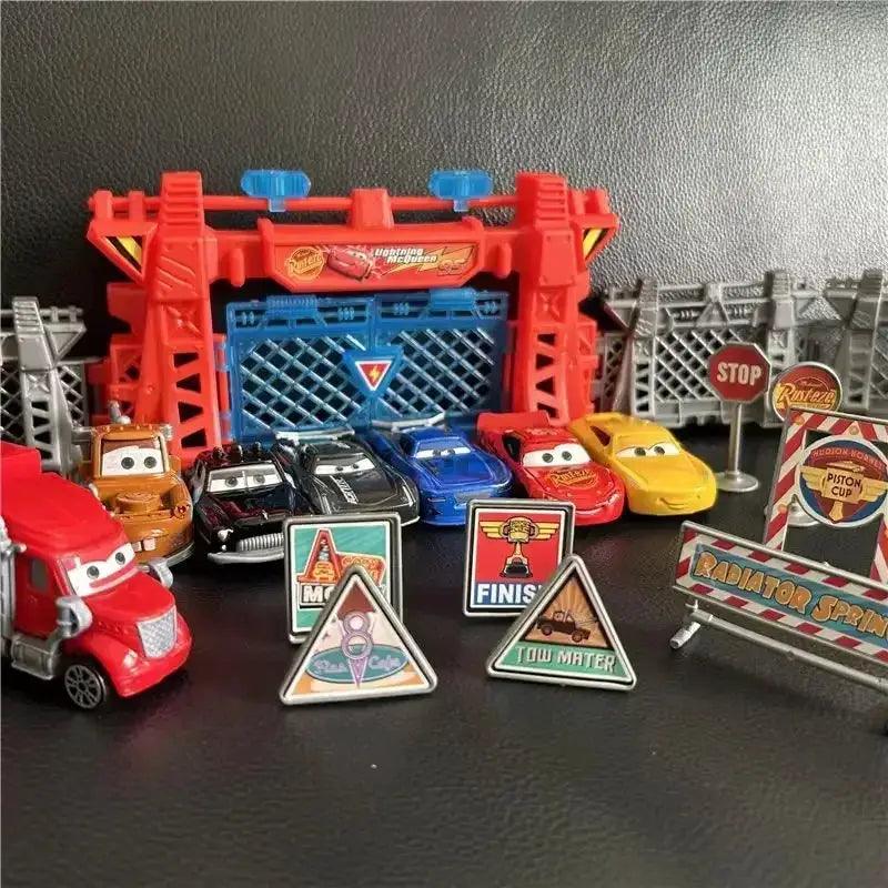  Pixar Diecast Car Set Mater And McQueen Playset -  ToylandEU™