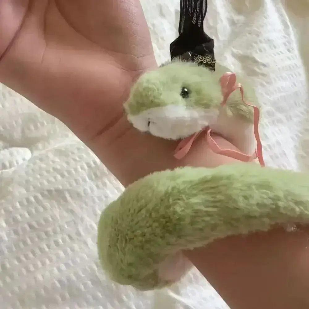  Green Snake Plush Toy Wraps Around Arm For Cozy Play -  ToylandEU™