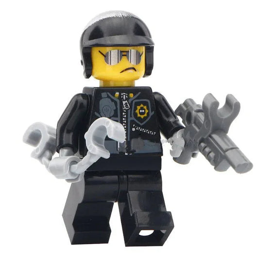Police Officer Figure High Quality ABS Collectible - ToylandEU