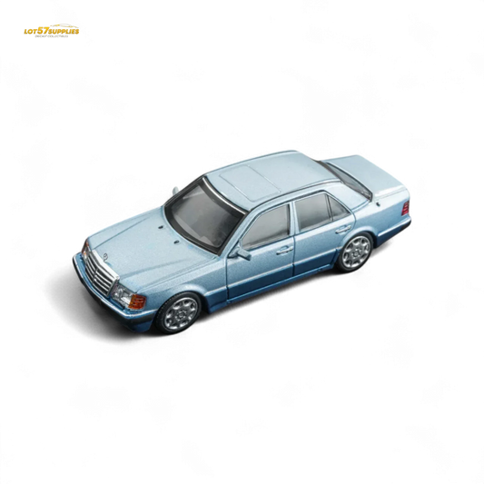 (Pre-Order) DCM 1/64 Benz 500E - Lake Blue 1/64 - ToylandEU