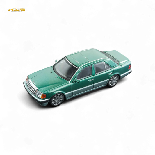(Pre-Order) DCM 1/64 Benz 500E - Emerald 1/64 - ToylandEU