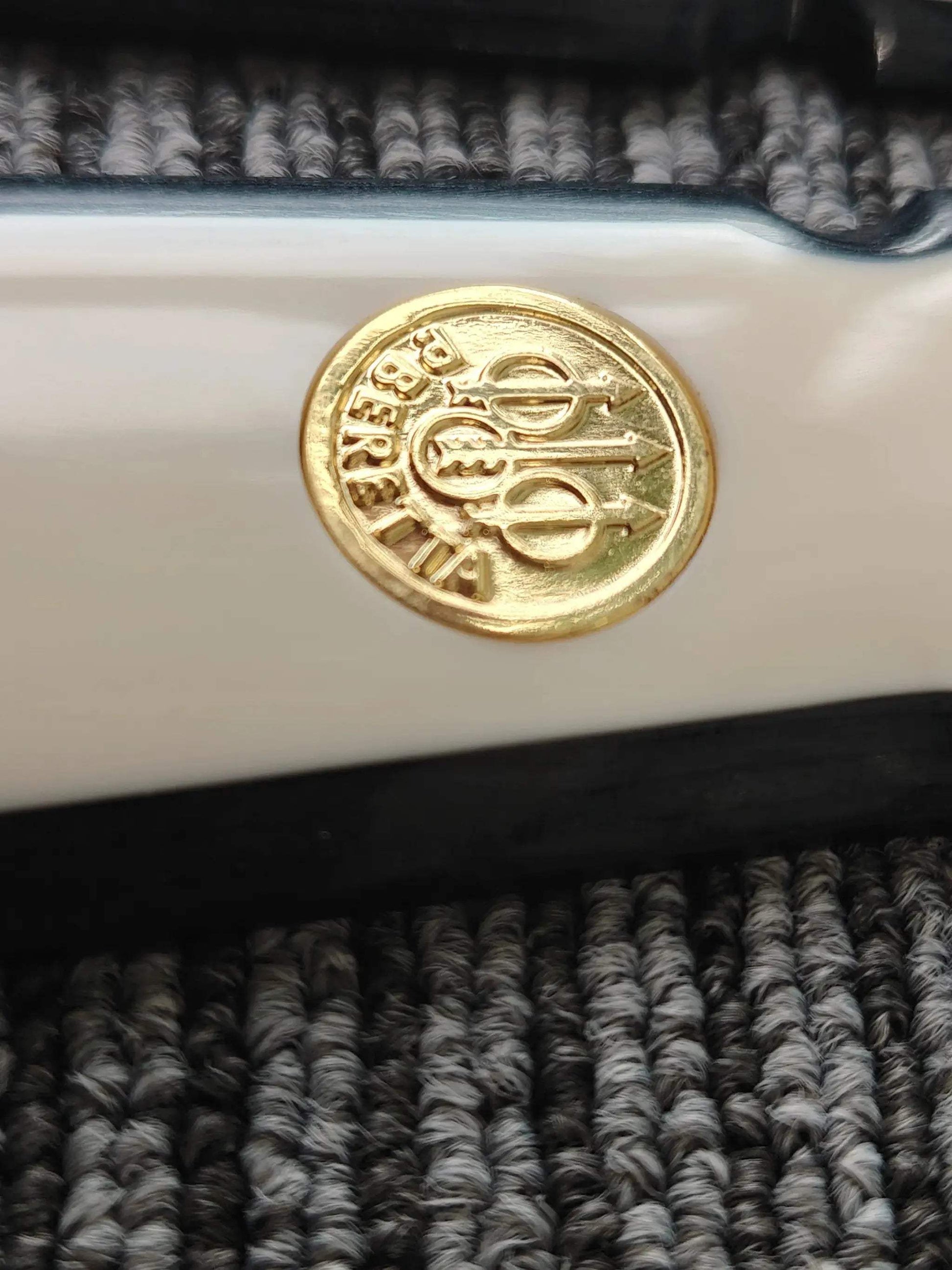 Premium 92 FS Grips Bonded Ivory Inlay With Gold Medallion - ToylandEU