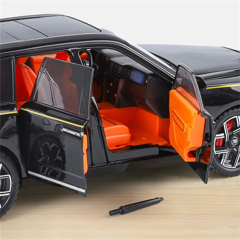 Premium Alloy Diecast Car Model Rolls Royce Cullinan With Sound And Light Simulation For Kids Gift - ToylandEU