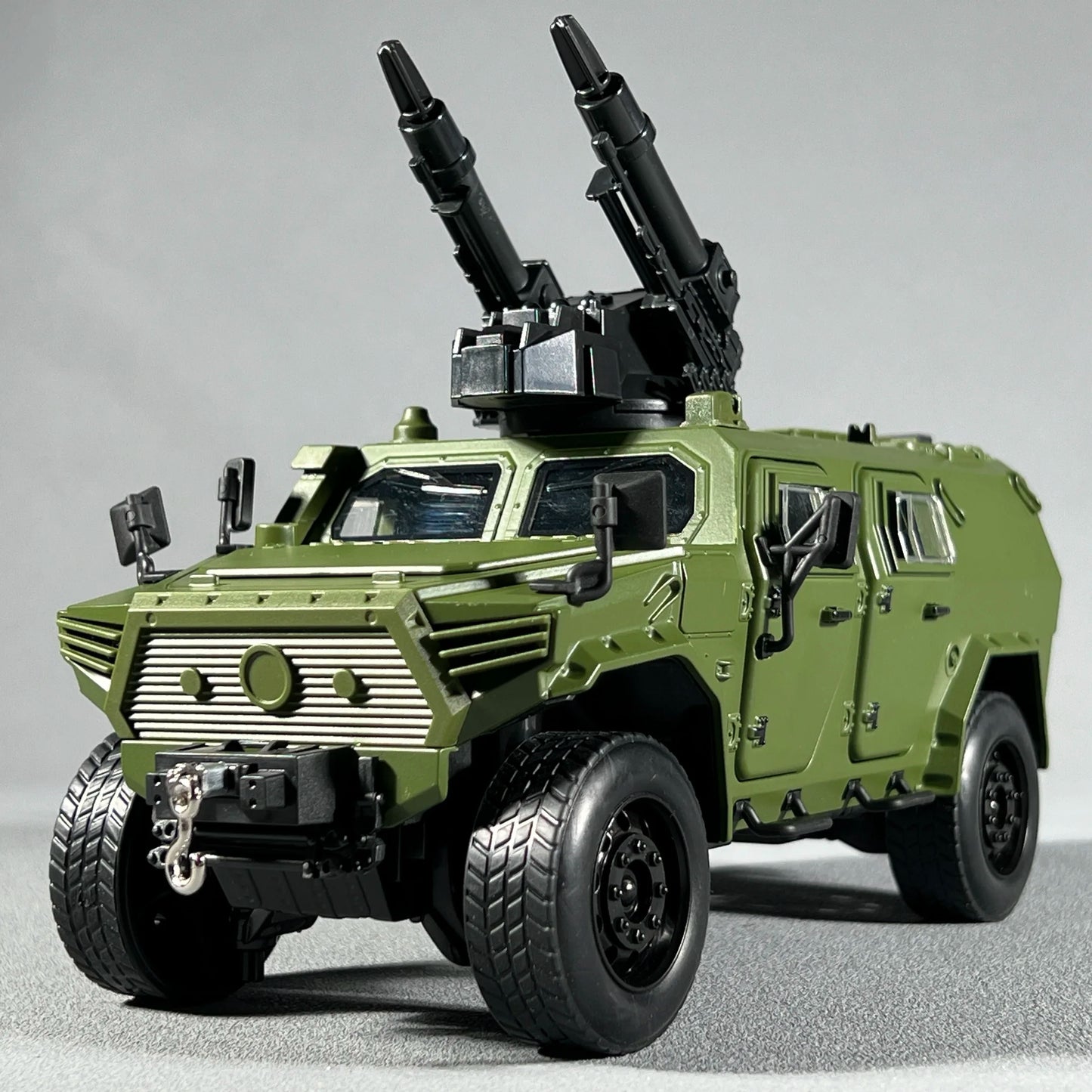 Premium Alloy Diecast Model Car Explosion Proof Armor With Pull Back Sound And Light For Young Kids - ToylandEU
