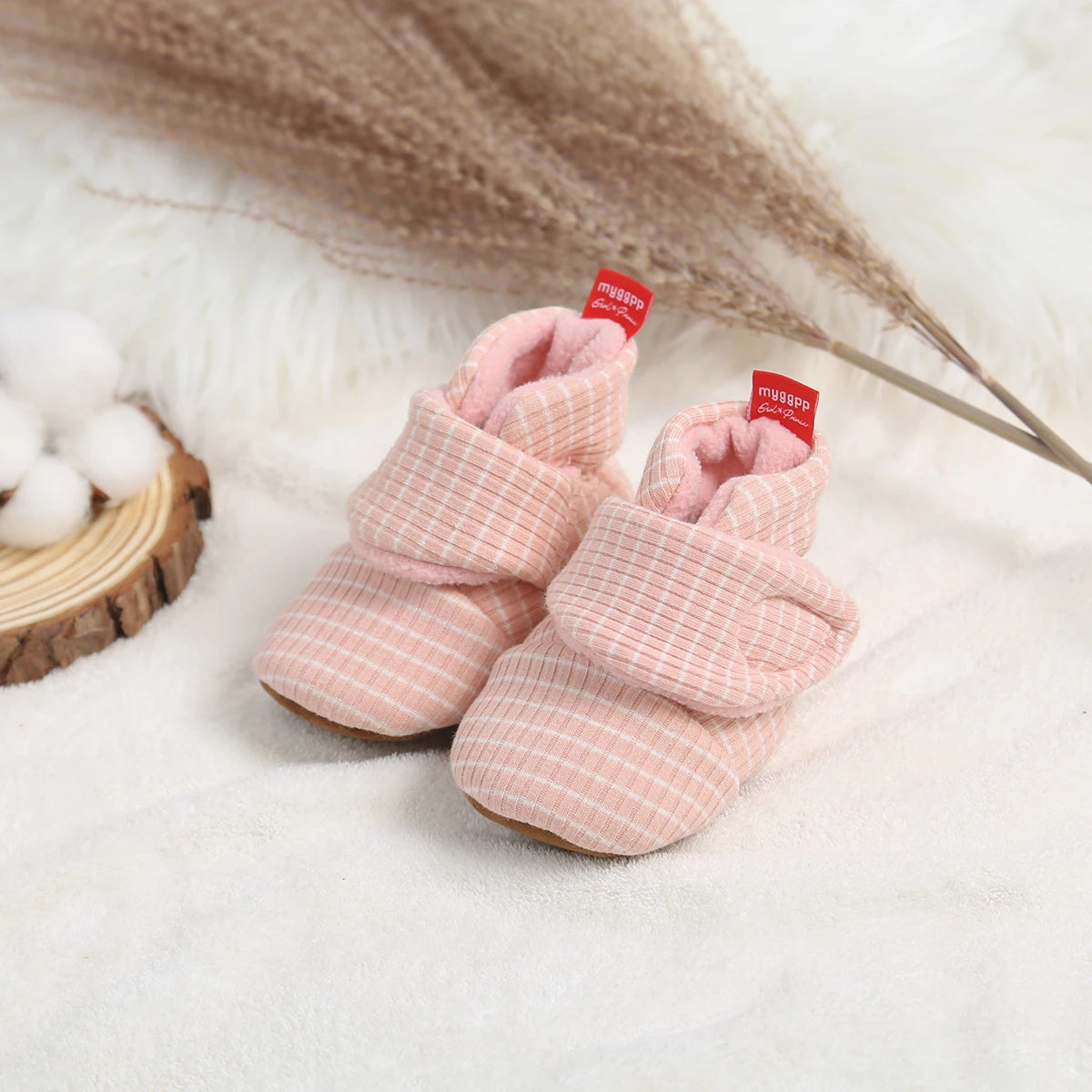 Premium Anti Slip Cotton Baby Shoes For First Walkers Unisex Warm Lightweight Booties Suitable For Zero To Twelve Months - ToylandEU