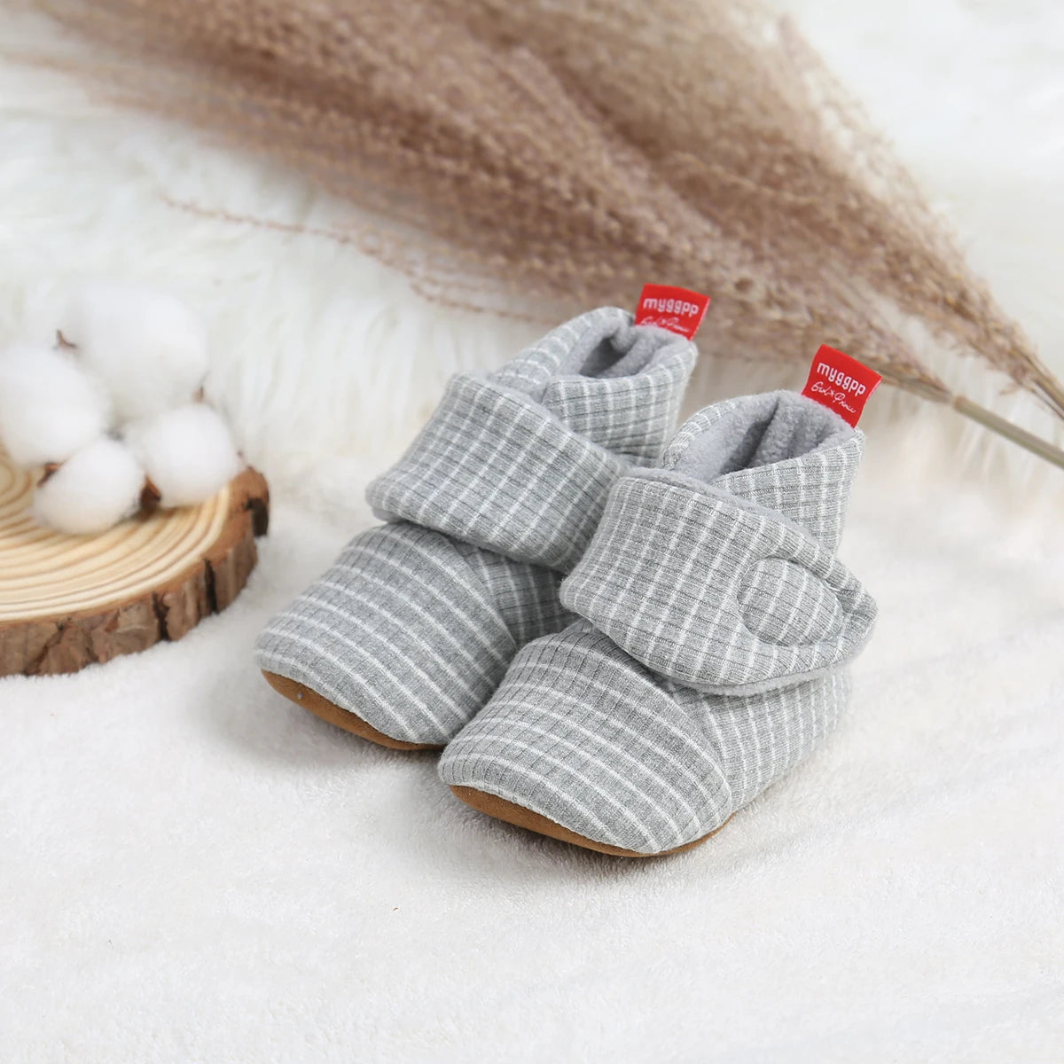 Premium Anti Slip Cotton Baby Shoes For First Walkers Unisex Warm Lightweight Booties Suitable For Zero To Twelve Months - ToylandEU