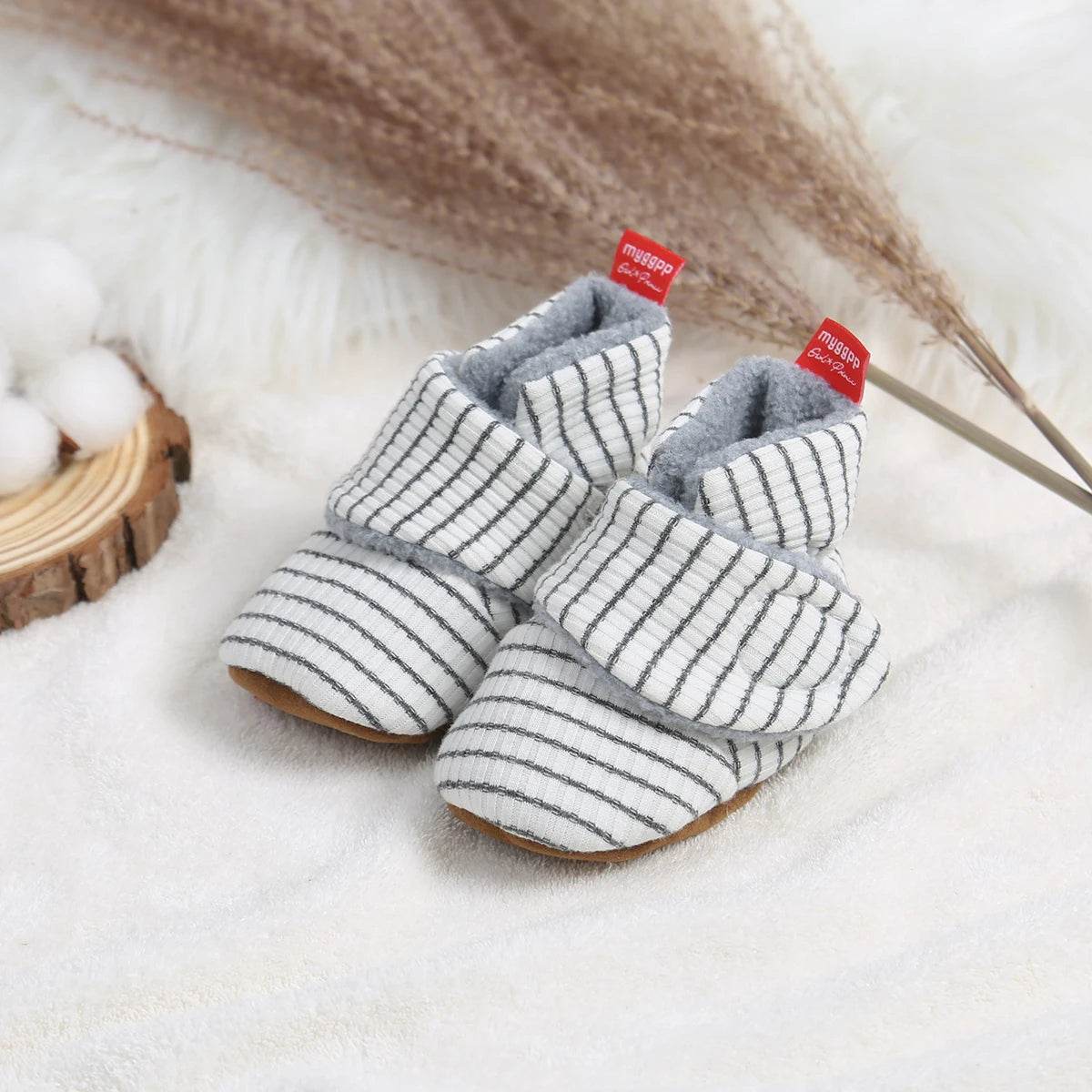 Premium Anti Slip Cotton Baby Shoes For First Walkers Unisex Warm Lightweight Booties Suitable For Zero To Twelve Months - ToylandEU