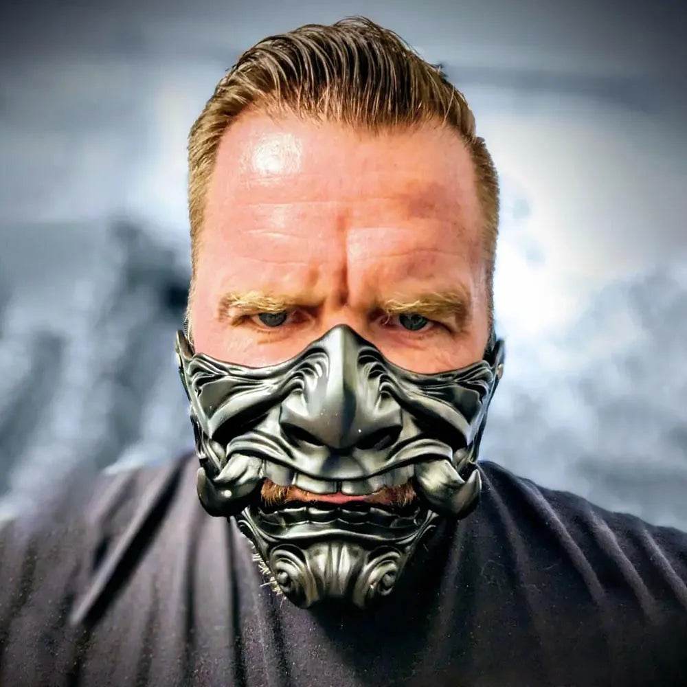 Premium Cosplay Mask Oni Kabuki Resin Half Face For Adults - ToylandEU