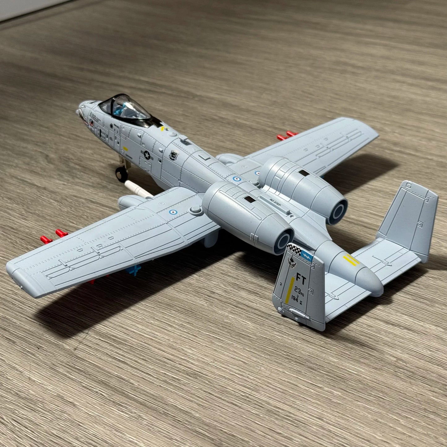 Premium Diecast Aircraft Model A 10 Thunderbolt II Sound And Light Function For Collectors - ToylandEU