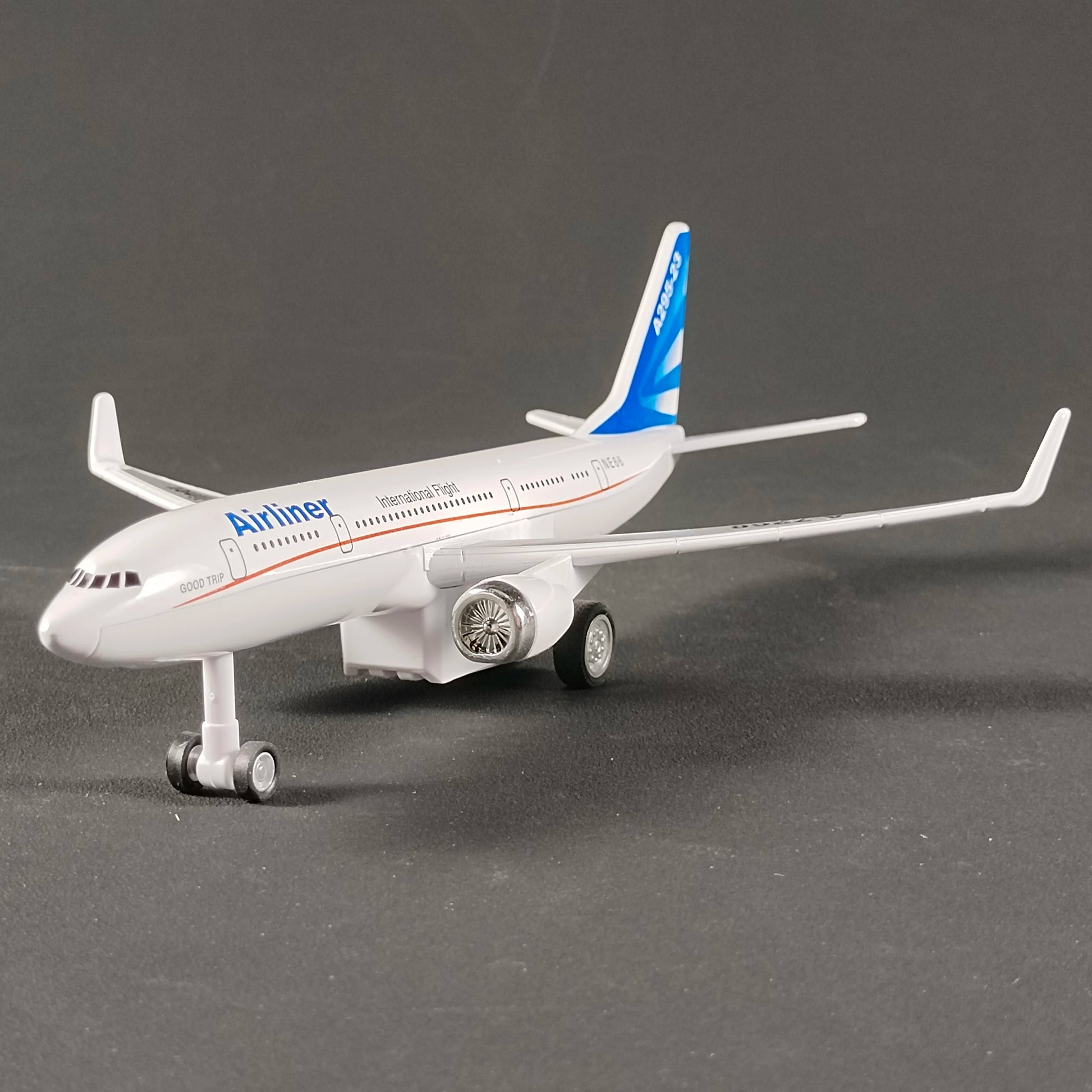 Premium Diecast Aircraft Model Alloy Construction With Sound And Light For Collectors And Hobbyists - ToylandEU