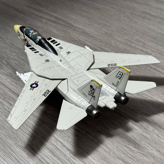 Premium Diecast Aircraft Model Scale One To Seventy Two Alloy Metal With Sound And Light For Collectors - ToylandEU